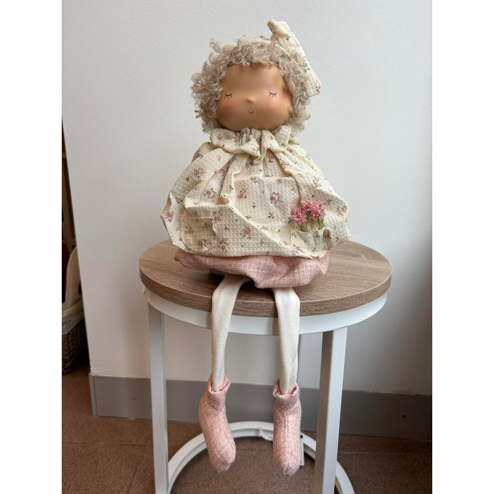 Bambolina seduta Nuvole di Stoffa