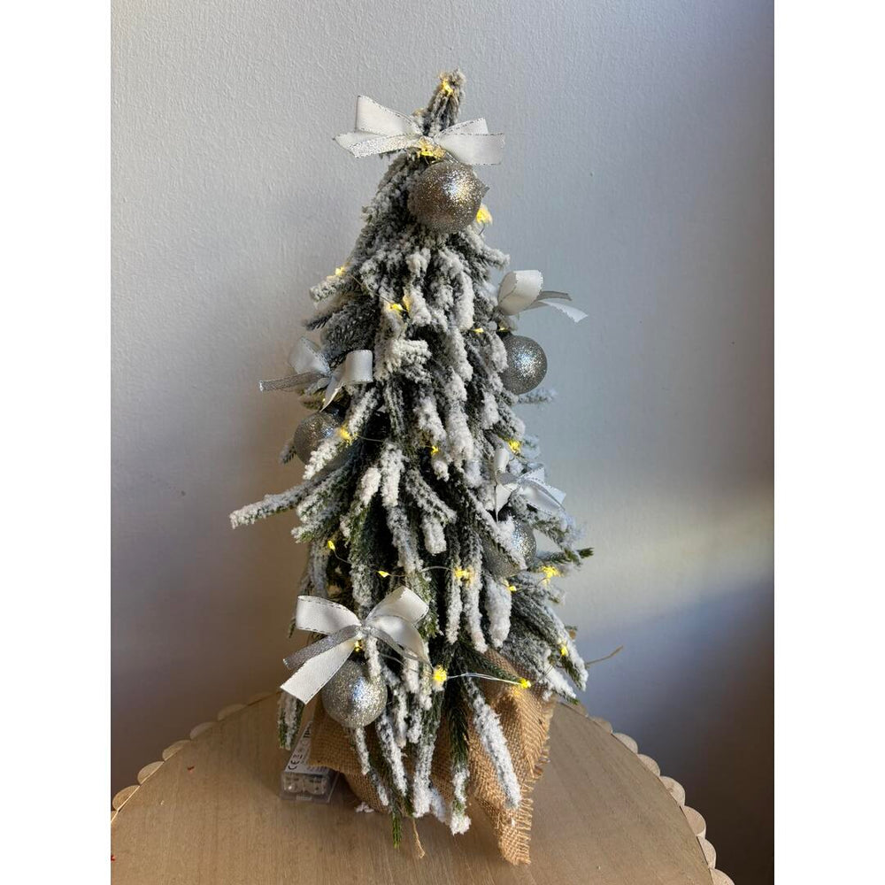 Alberello con decorazione e luci - argento